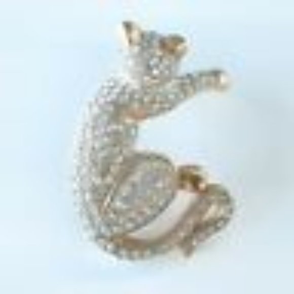 Huge Vintage gold and diamond leopard Cat brooch Pin Swarovski Emerald eyes Cat - Picture 5 of 6